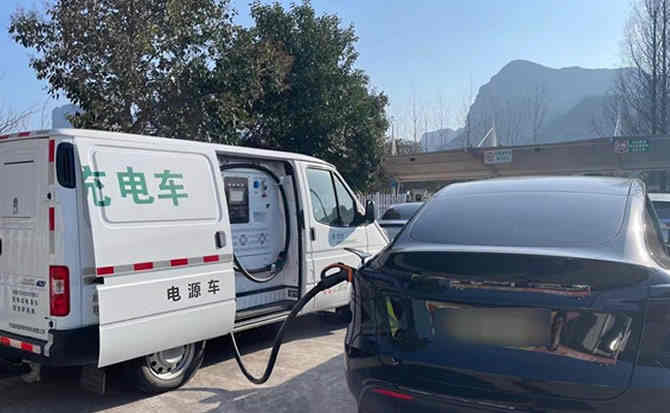 博尔塔拉蒙古自治州汽车搭电